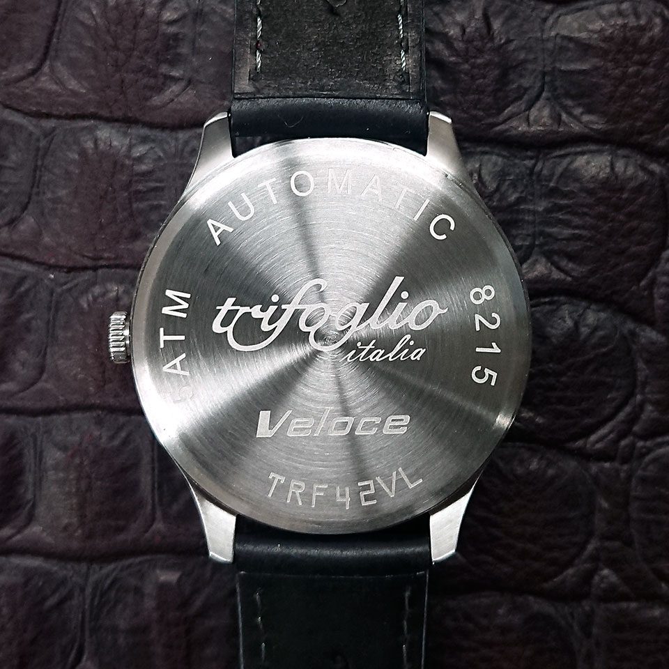 トリフォグリオ 裏蓋