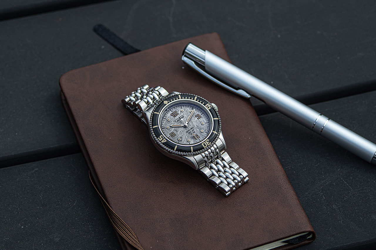 Techne 200m Solor Divers Watch te-001-69b Meteorite